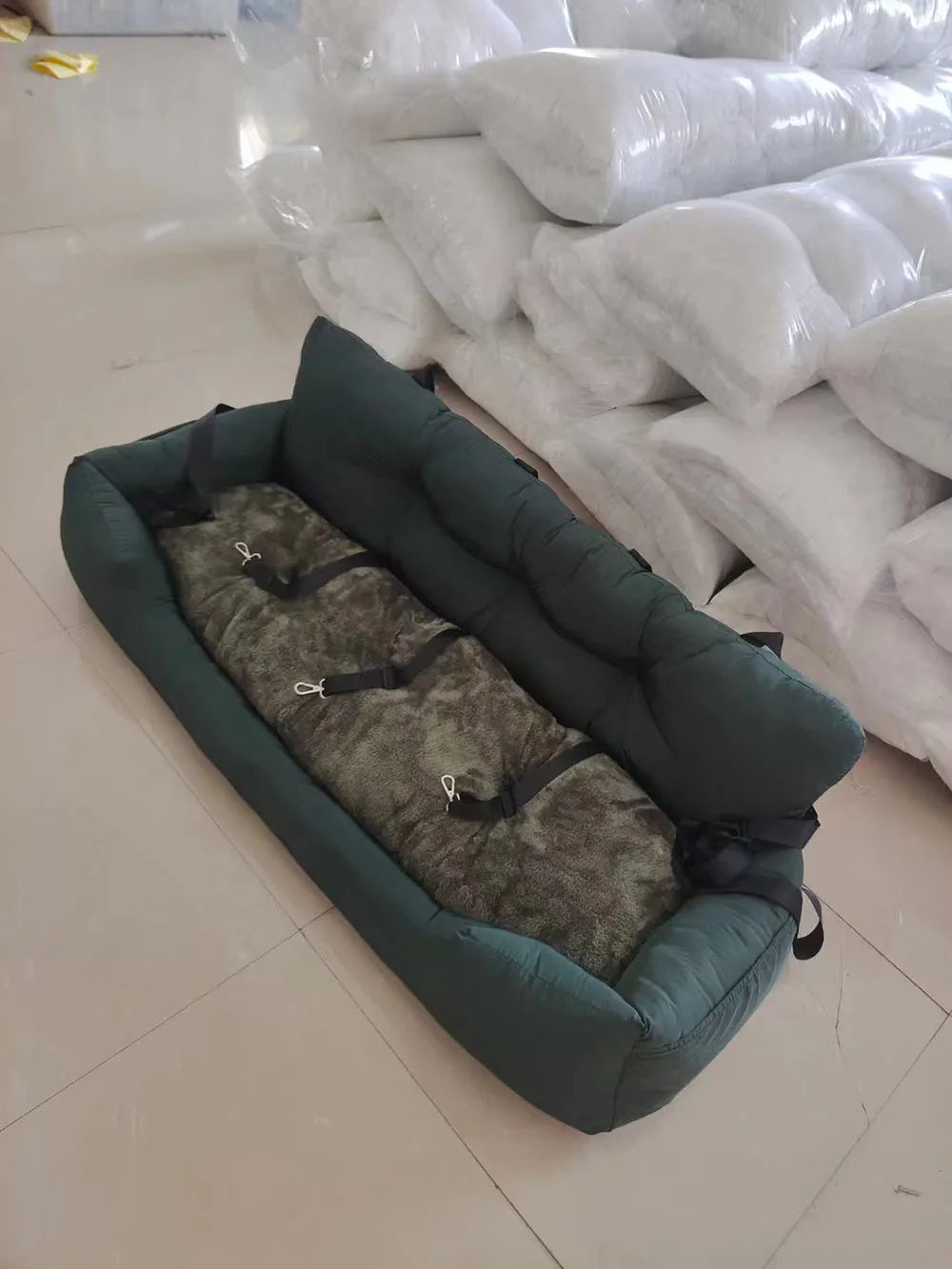 Cloth pet car kennel dog house in waterproof grey, dark green, blue or flannelette grey for dogs.