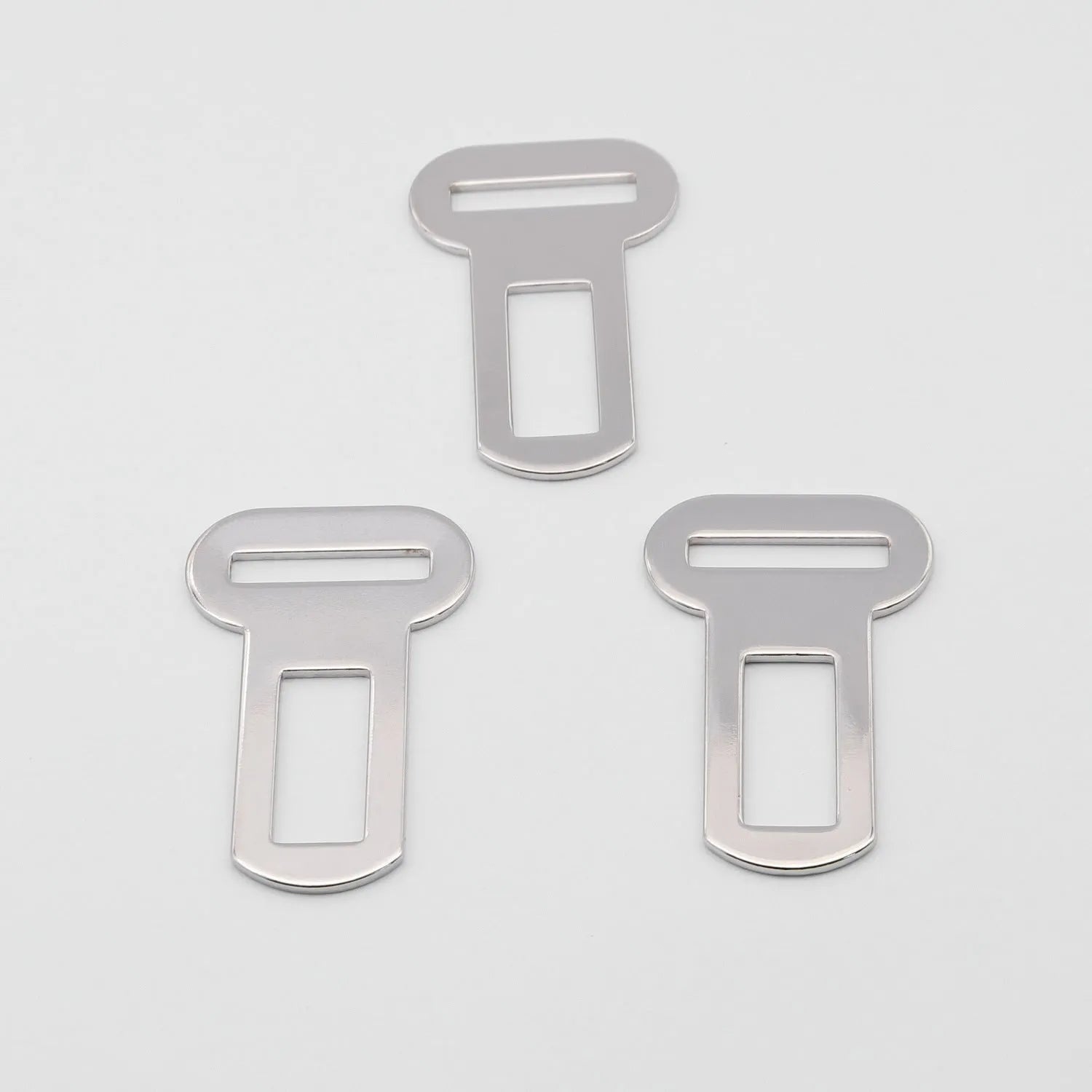 26mm silvery stainless steel quick-release pet safety buckle for leads and harnesses.