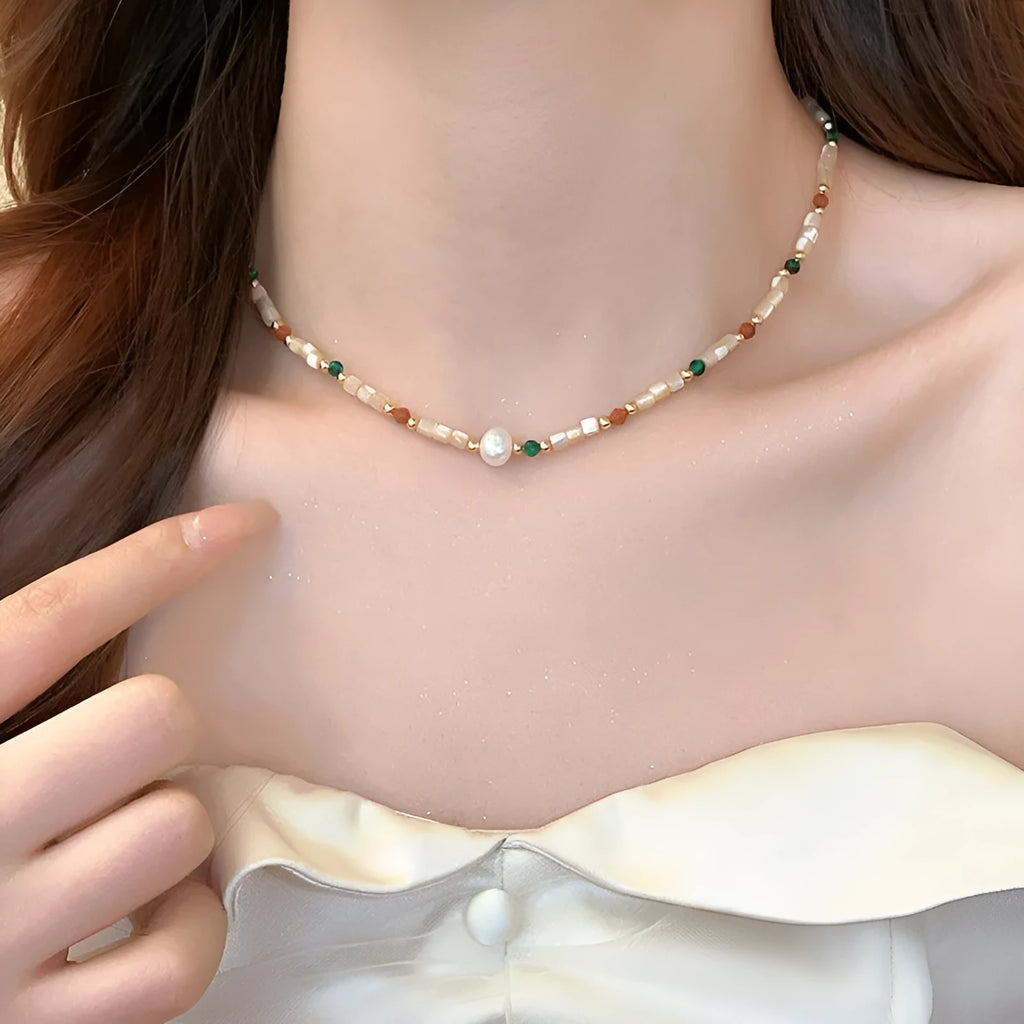 Women's geometric pearl necklace on zinc alloy clavicle chain with electroplated finish, adjustable 41-50cm