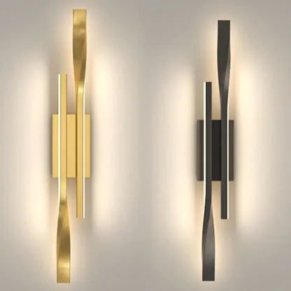 Nordic style round wall lamp in black or gold with 42cm diameter and three colour temperature options