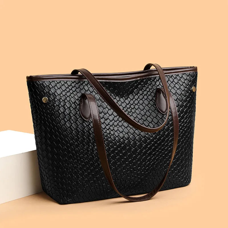 Retro women's commuter handbag in horizontal square shape with organisational compartments