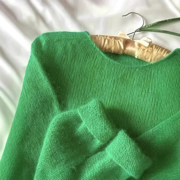 Women's green crew neck loose pullover sweater with long sleeves, polyester knitwear, sizes S M L