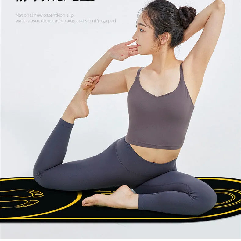 Black or pink faux leather yoga mat with 6mm thickness and non-slip surface