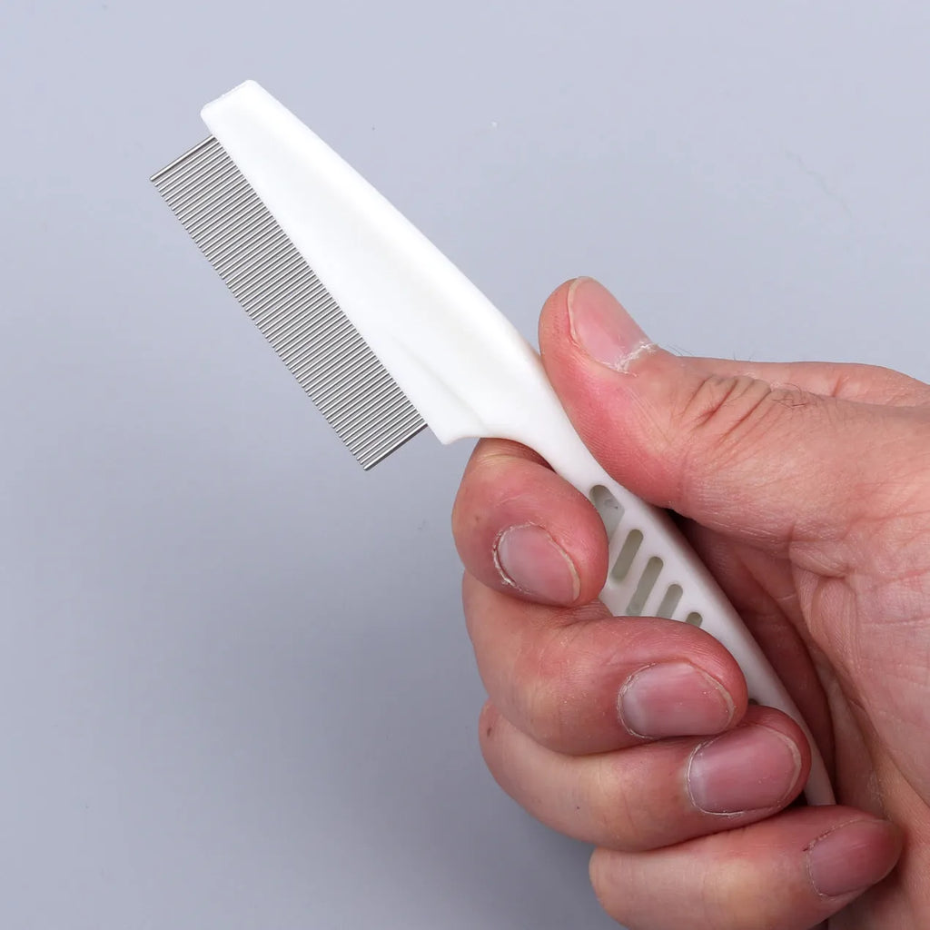 Flea comb with fine stainless steel teeth for dogs and cats, large size 18.5 cm, white handle
