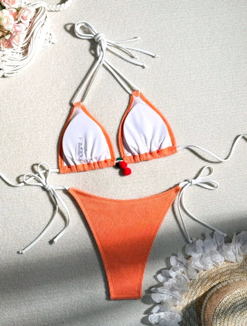 Women's solid colour bikini swimsuit in high elasticity fabric with backless briefs style design