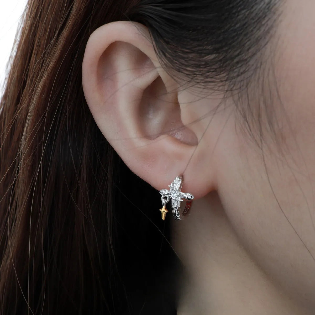 925 sterling silver geometric cross earrings with white gold plating and round elements