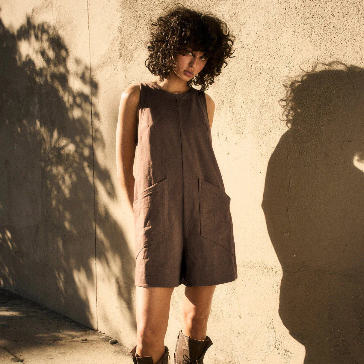 Stylish summer jumpsuit with pockets, cargo shorts, and a relaxed, comfortable design