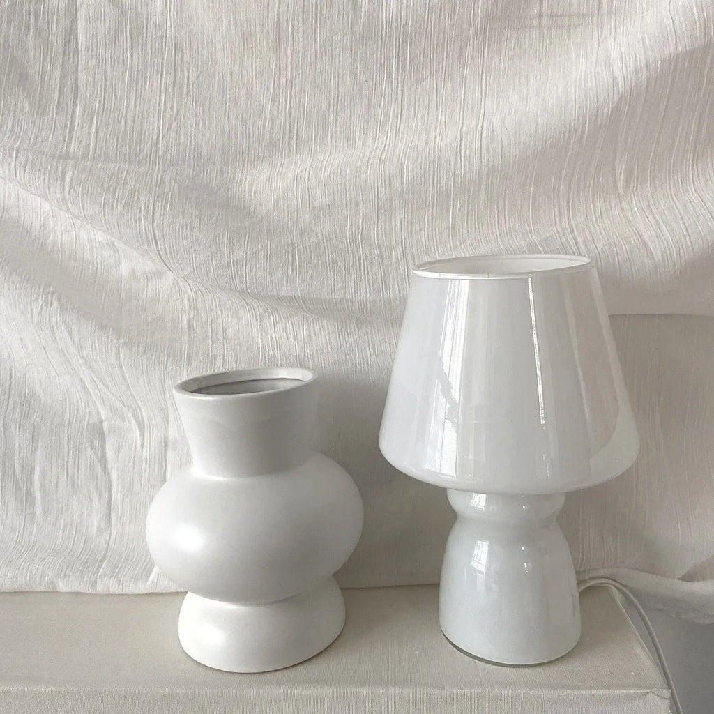 Simple table lamp with plastic lamp holder, 16 x 25cm, in pure white or soot for bedside or desk use