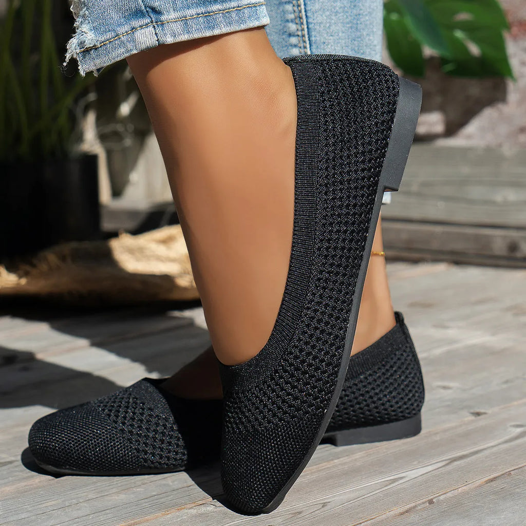 Large size women's mesh breathable flat pumps in black, beige, dark blue, or light blue, sizes 36-43