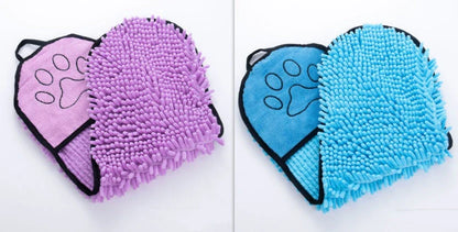 Ultra-absorbent microfiber pet towels in various colors, including blue, purple, grey, and rose red, with a unique double-pocket design for convenient drying and cleaning of dogs and cats