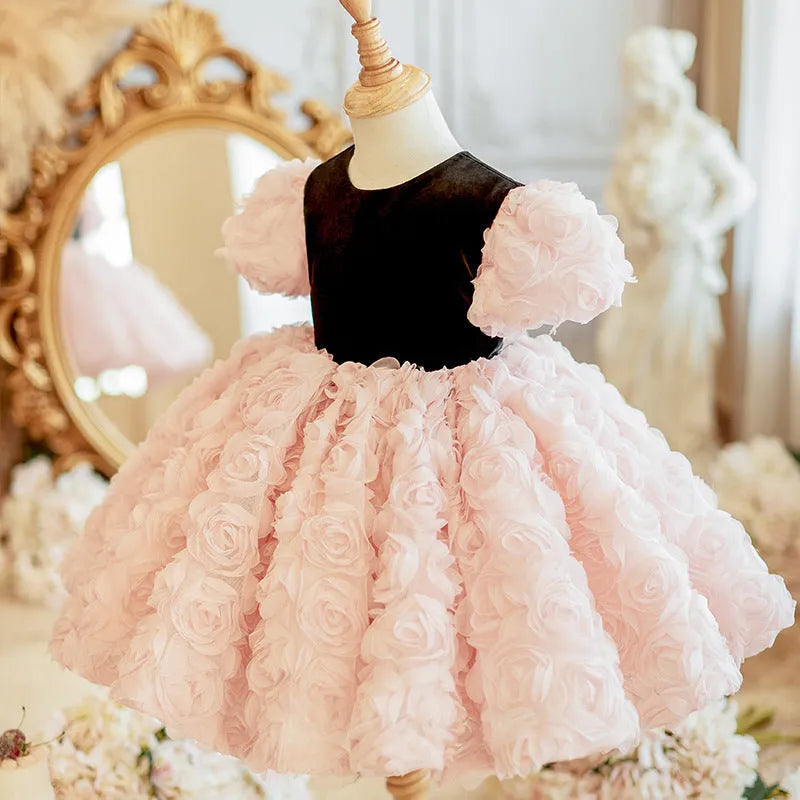 Pink polyester girls personality umbrella princess dress on display, suitable for heights 80cm to 160cm