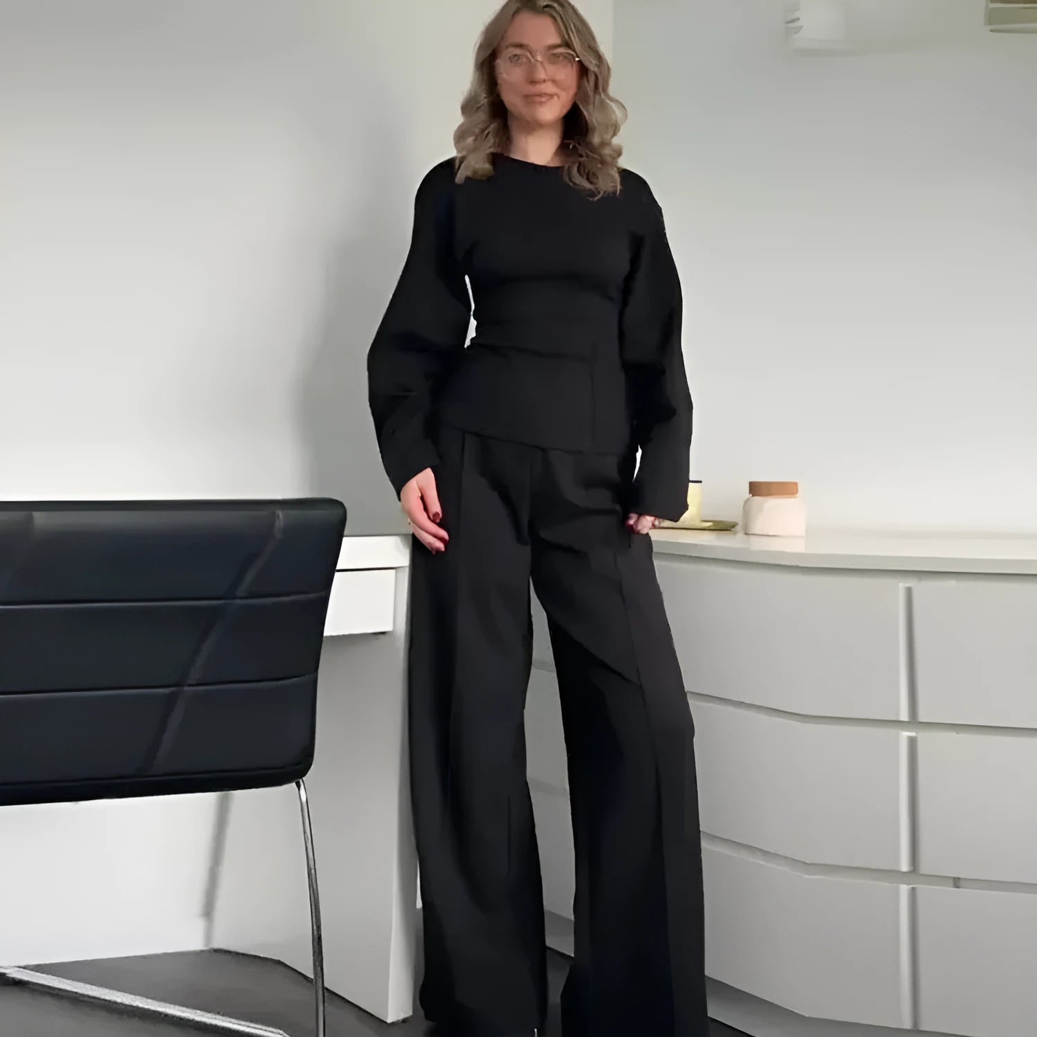Women's polar fleece suit set with long sleeve O-neck top and wide leg trousers