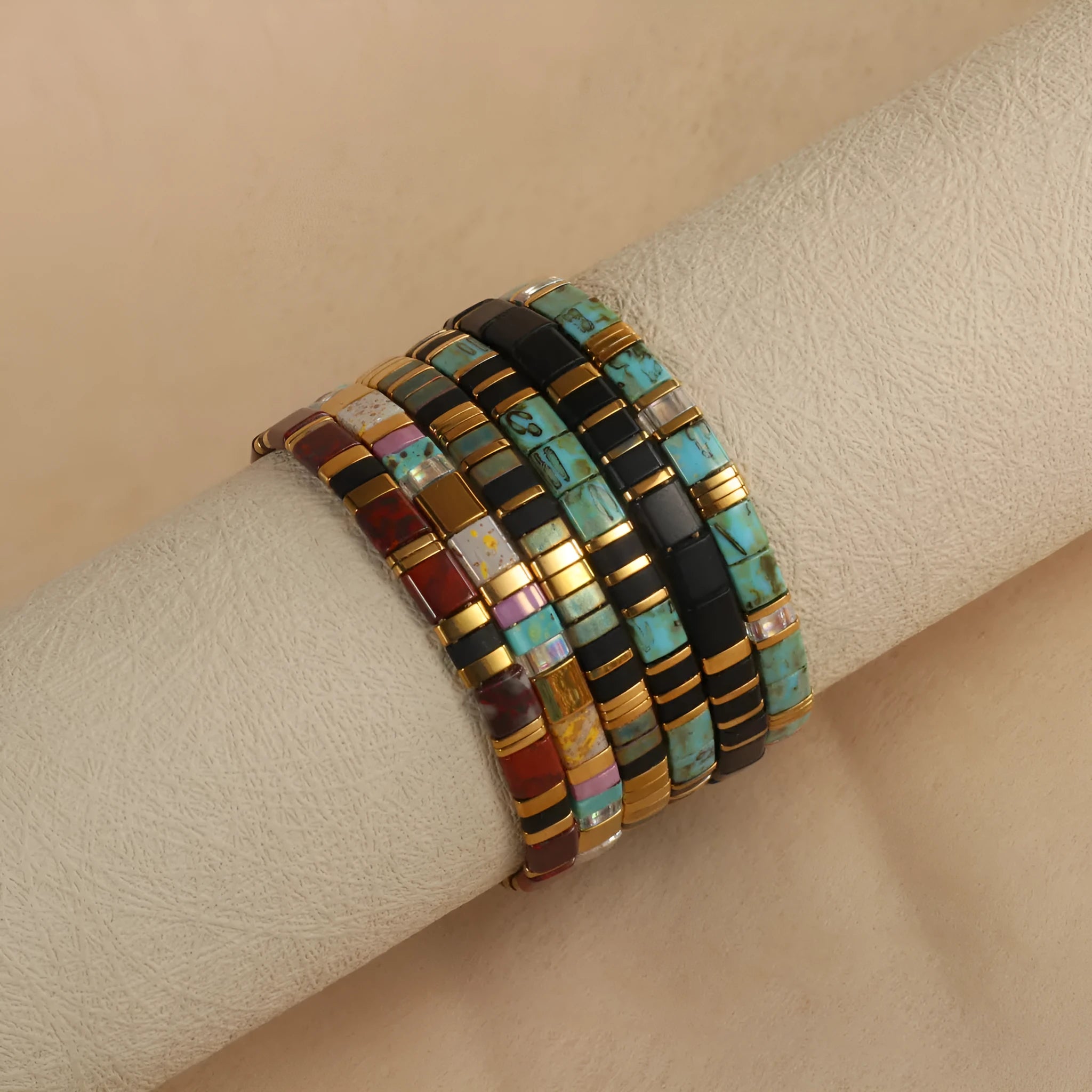 Geometric glass beaded bracelet with pull beads in five colour options