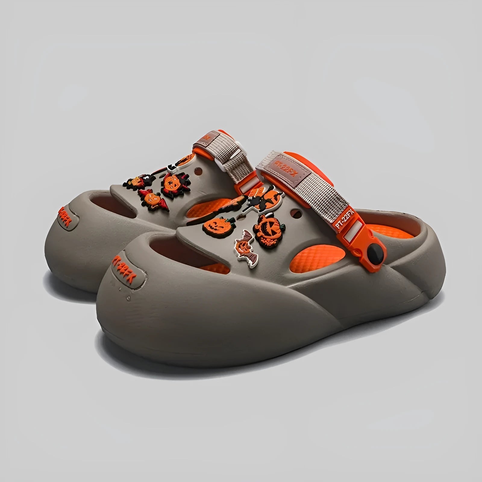 Men's grey baotou beach hole shoes with perforated holes and slip-on design