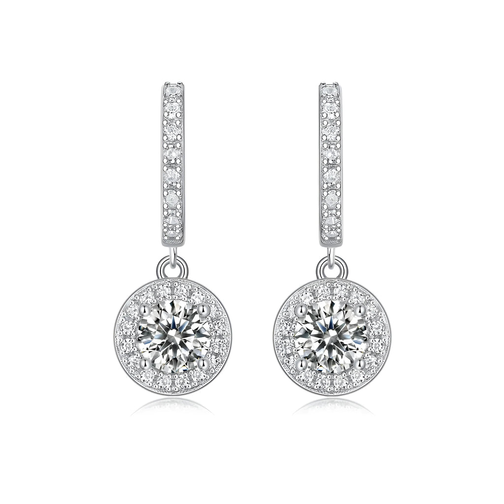 Two moissanite stud earrings, 0.5 carat, S925 silver plated with platinum, 3.2 grams, gift box and GRA certificate.