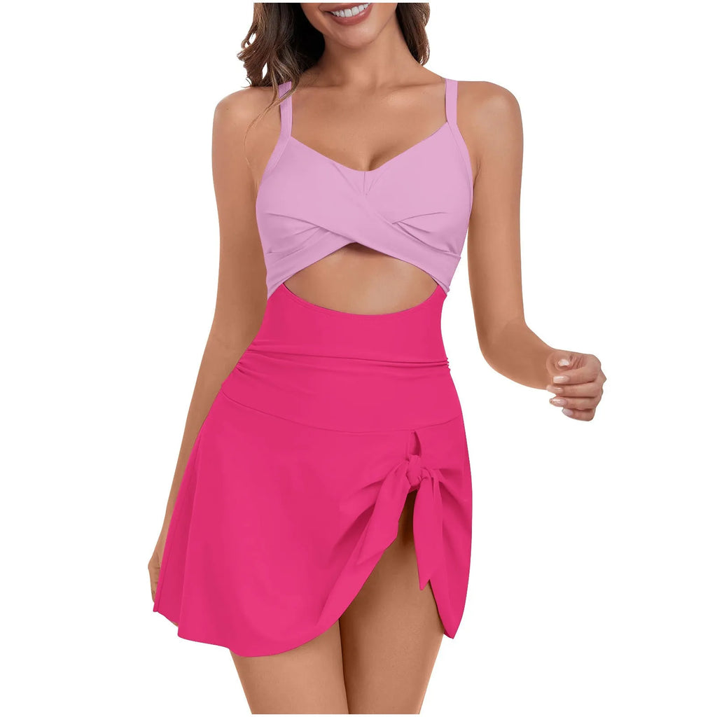Solid colour one-piece swimsuit for swimming and wading sports, available in multiple sizes.