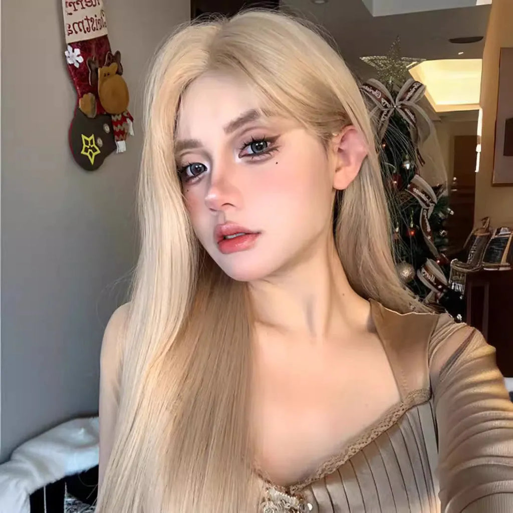 Women's long straight milk tea blonde grey gold synthetic wig with hairnet.