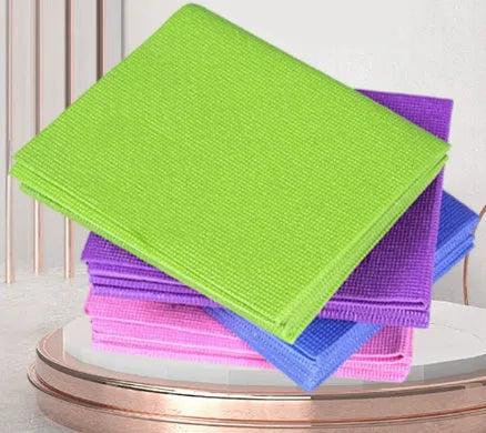 Folding PVC yoga mat 173cm x 61cm, 4mm thick, anti-slip, in purple blue pink or emerald green