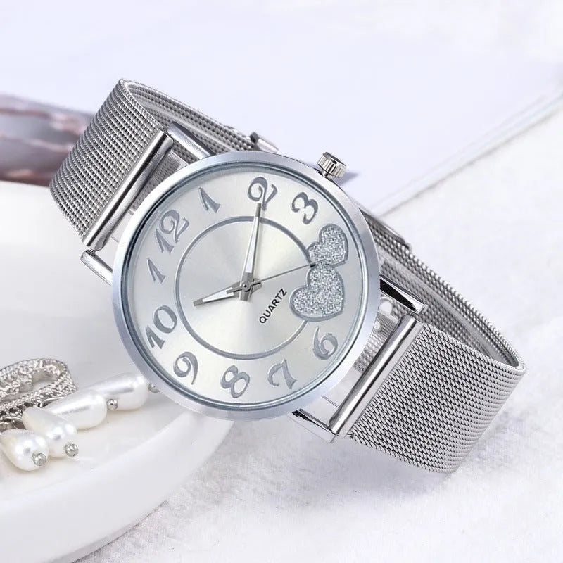 Heart-shaped ladies watch with gold alloy mesh belt, glass mirror, 4cm dial, and 22cm strap