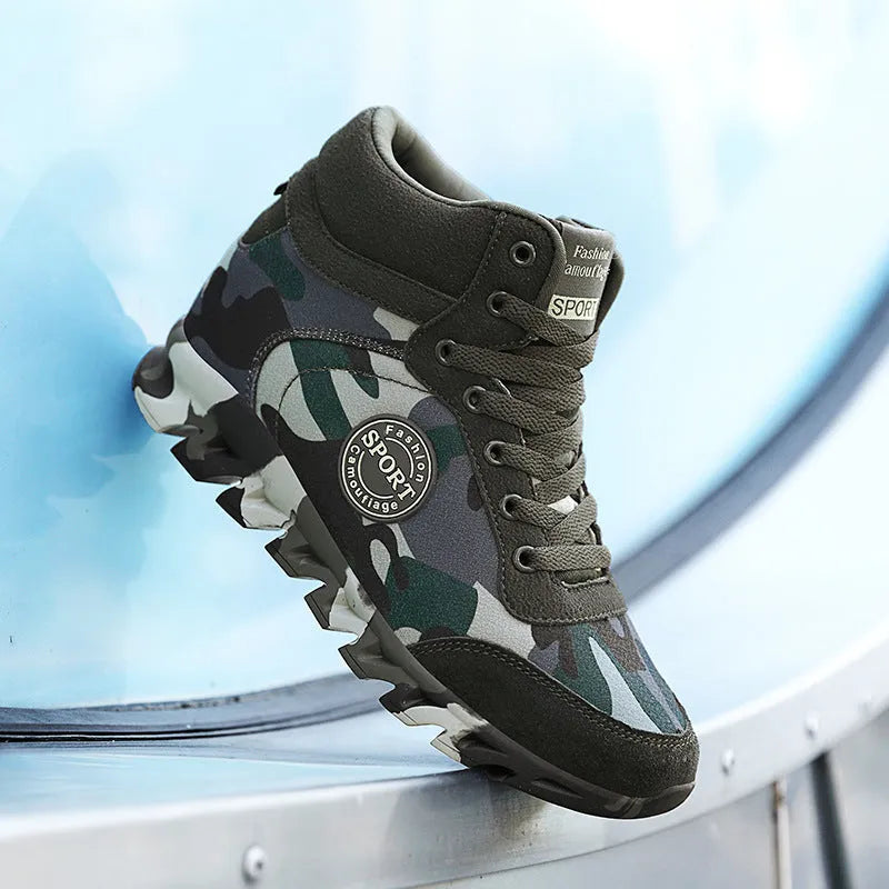 Women's green camouflage canvas sneakers with increased sole height