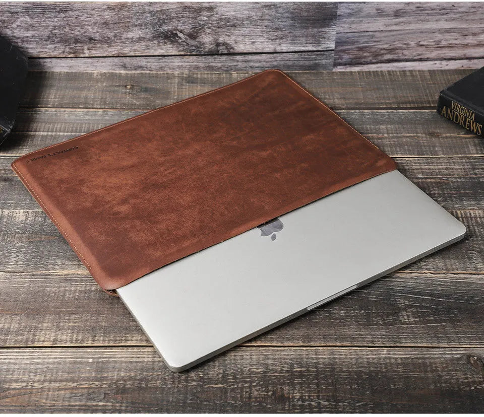 Brown crazy horse leather laptop bag for 13.3-inch MacBook Pro and MacBook Air, horizontal or vertical style