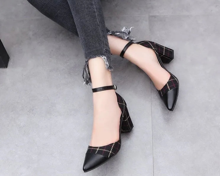 Thick heel high heels in brown with colour-matching buckle detail, PU and suede upper, rubber sole