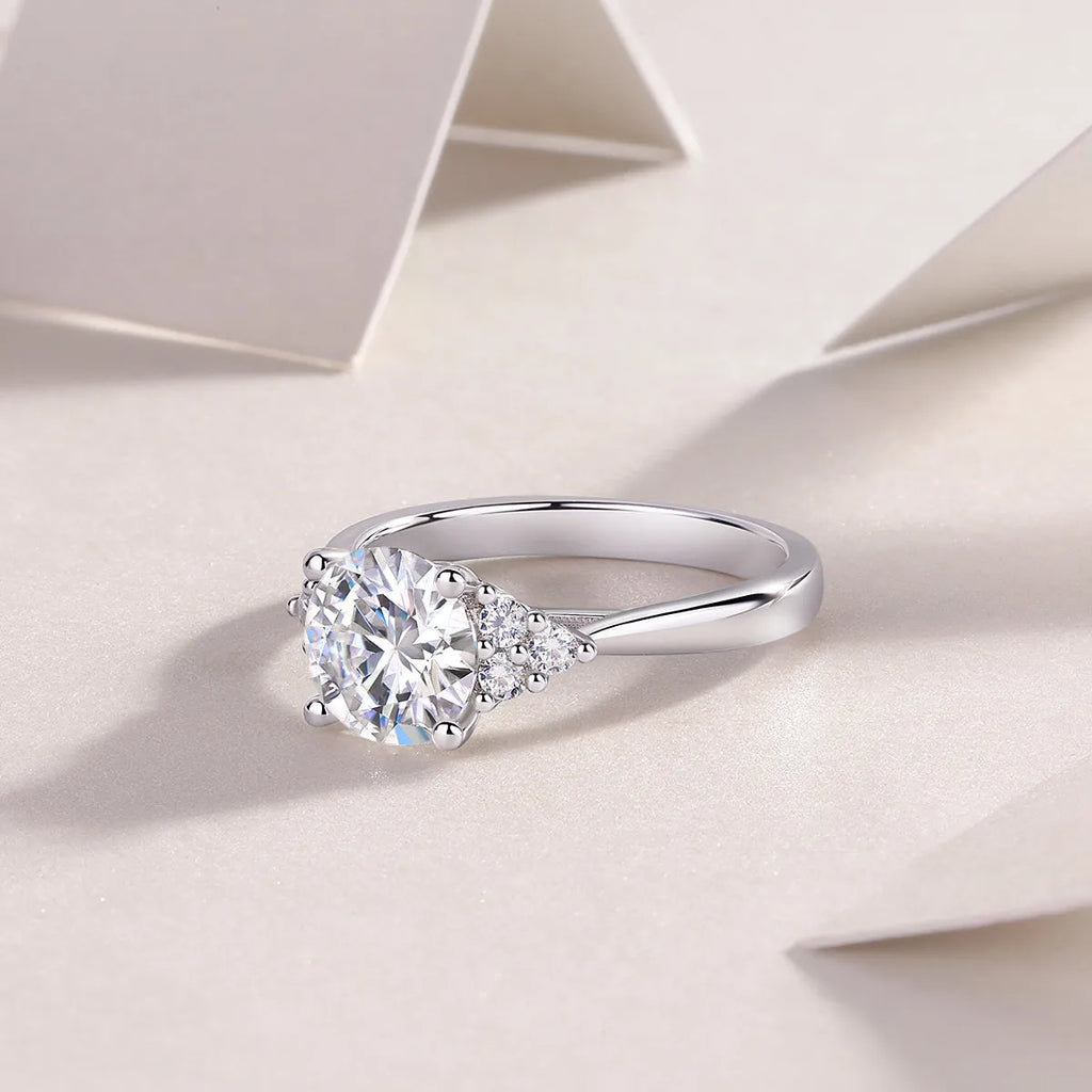 Galaxy Light 2-carat moissanite wedding ring set in S925 silver with platinum plating and gift box