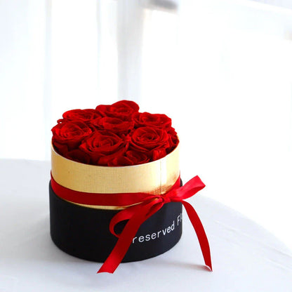 Everlasting Rose Bouquet in a luxurious gift box, featuring preserved real roses that retain their natural beauty indefinitely