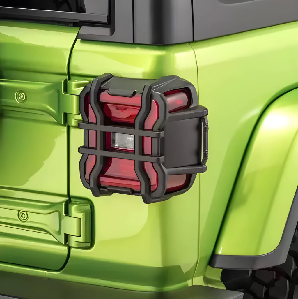 Pair of black metal tail lamp covers for Wrangler vehicle rear protection
