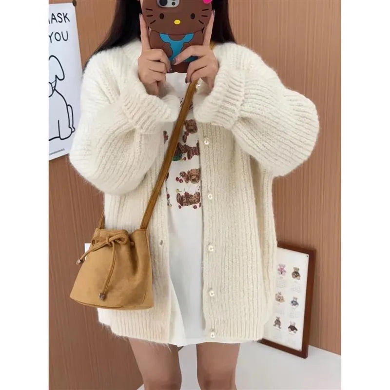 Brown suede crossbody shoulder bag with retro sewing line detail for daily matching