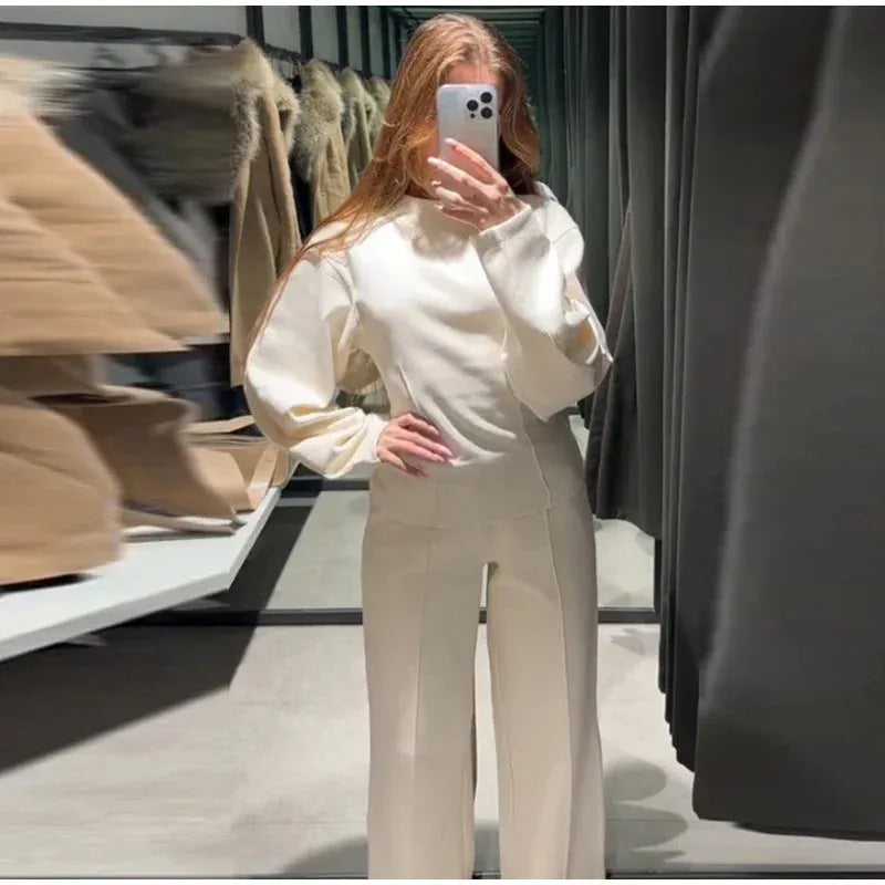 Women's polar fleece suit set with long sleeve O-neck top and wide leg trousers