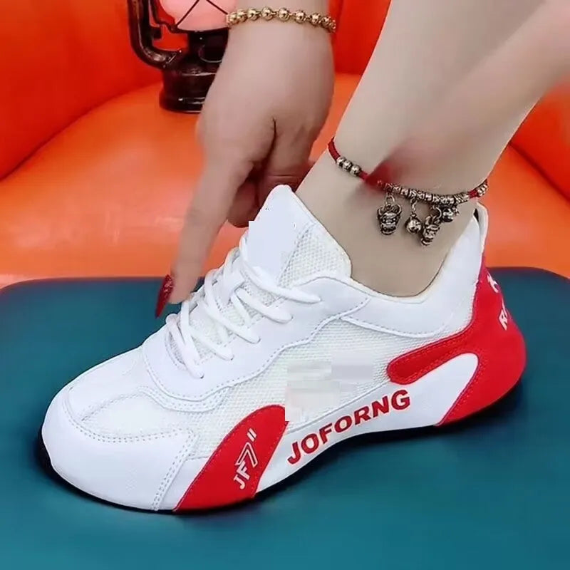 Breathable clunky sneakers with synthetic leather upper and mesh lining, available in multiple colours sizes 35-43