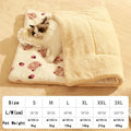 Soft warm pet quilt in flannel and lamb's wool, thickened and washable, shown as a cover or mat for cats and dogs.