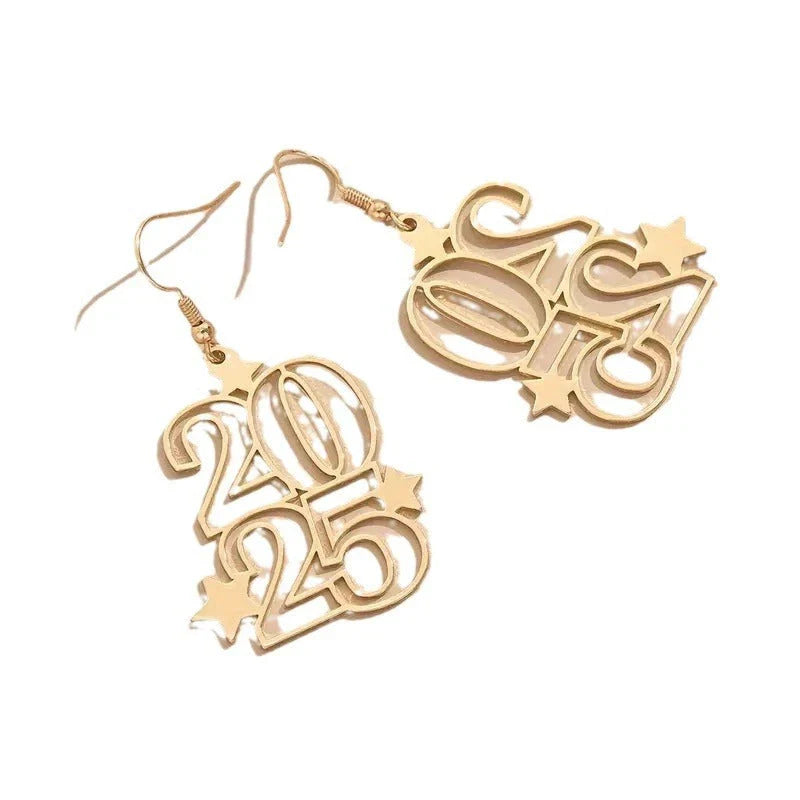 Stylish 2025 gold dangle earrings with a creative and elegant design, perfect for fashionable women