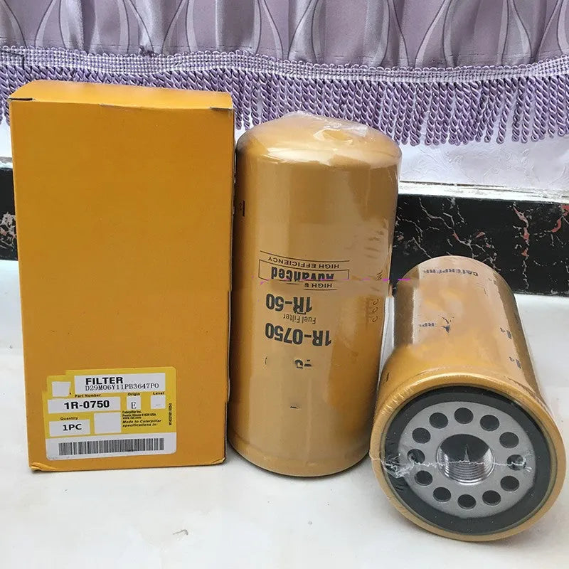 1R-0750 fuel filter element made from filter paper for anti-fuel oil systems.