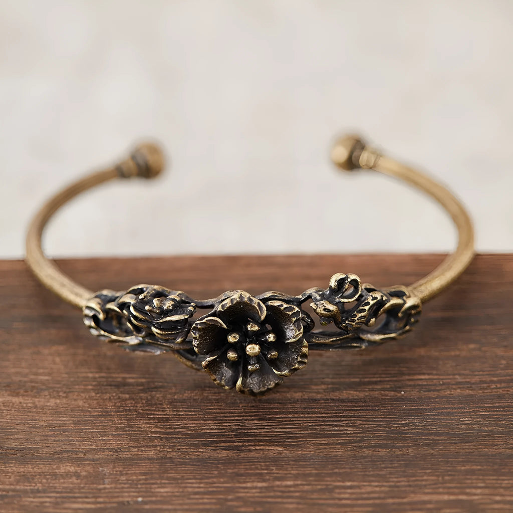 Women's creative personalized metal bracelet electroplated copper retro style picture colour