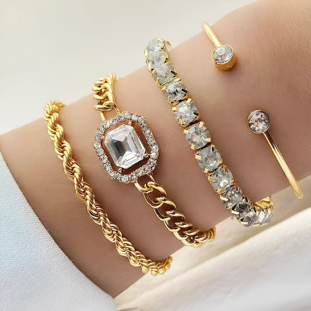Women's geometric retro alloy bracelet set in gold or silver colour with four chain jewellery pieces