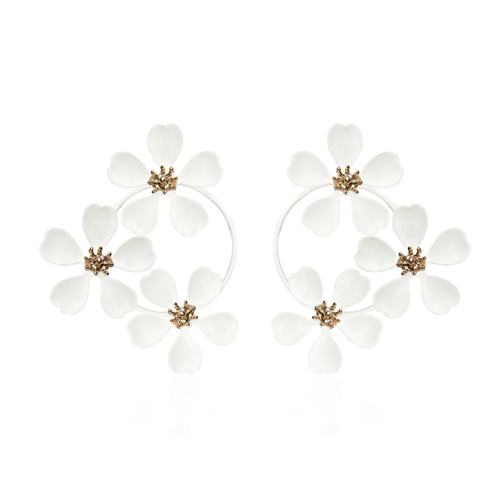 Retro floral earrings for women in black or white with iron construction and baking varnish finish