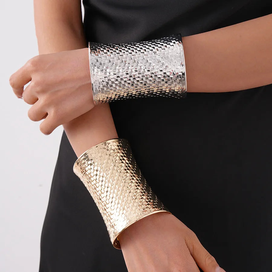 Women's vintage exaggerated metal bracelet in gold or silver colour measuring 6.5cm by 9.7cm