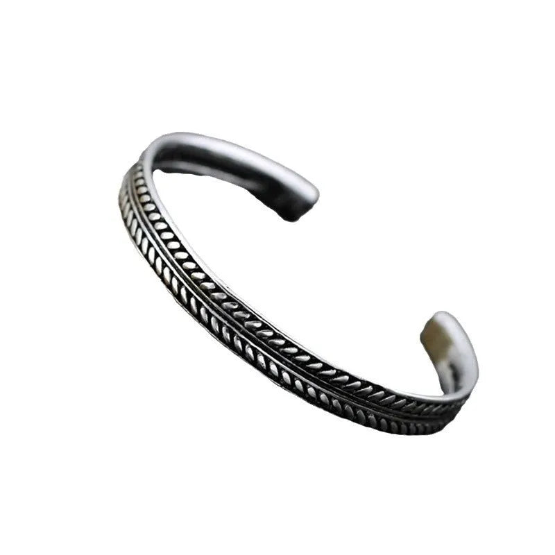 Women's Chinese retro style opening bracelet with fish motif and electroplated 925 silver finish