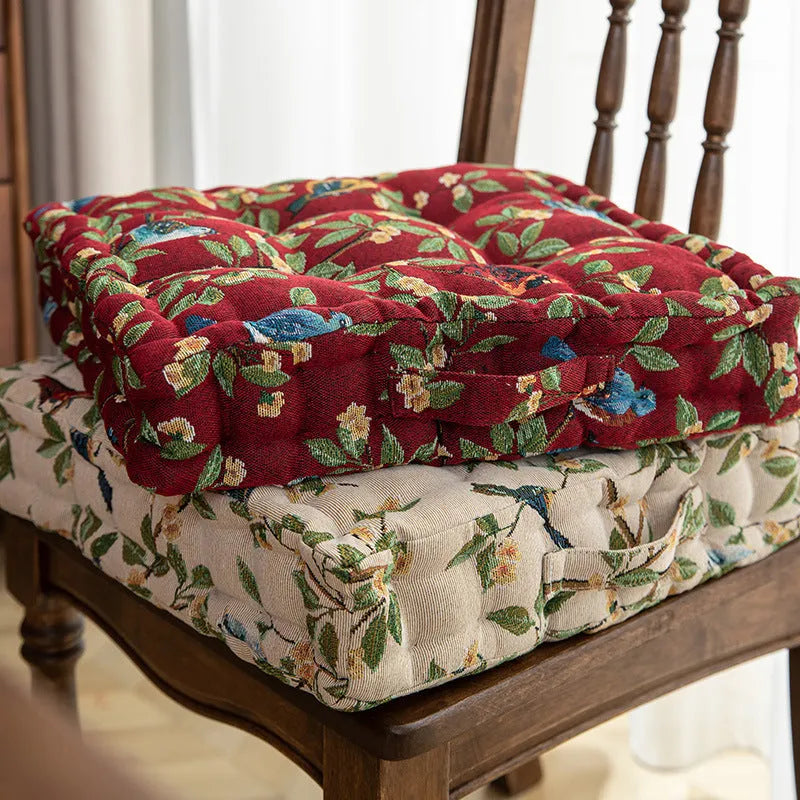 American-style dining chair seat cushion with floral pattern, dimensions 40x40x8cm.