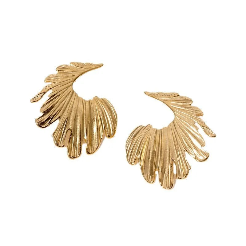 Retro leaf-shaped stainless steel stud earrings in gold or steel electroplated finish