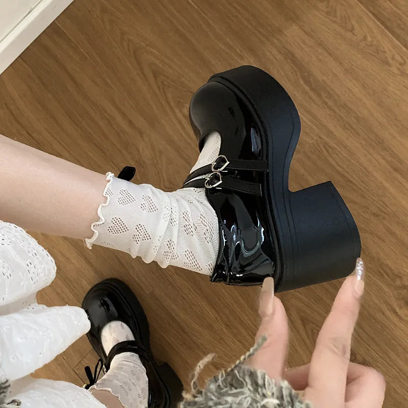 Women's round toe mid heel shoes with buckle fastening, black and milky white, sizes 35-40, rubber sole