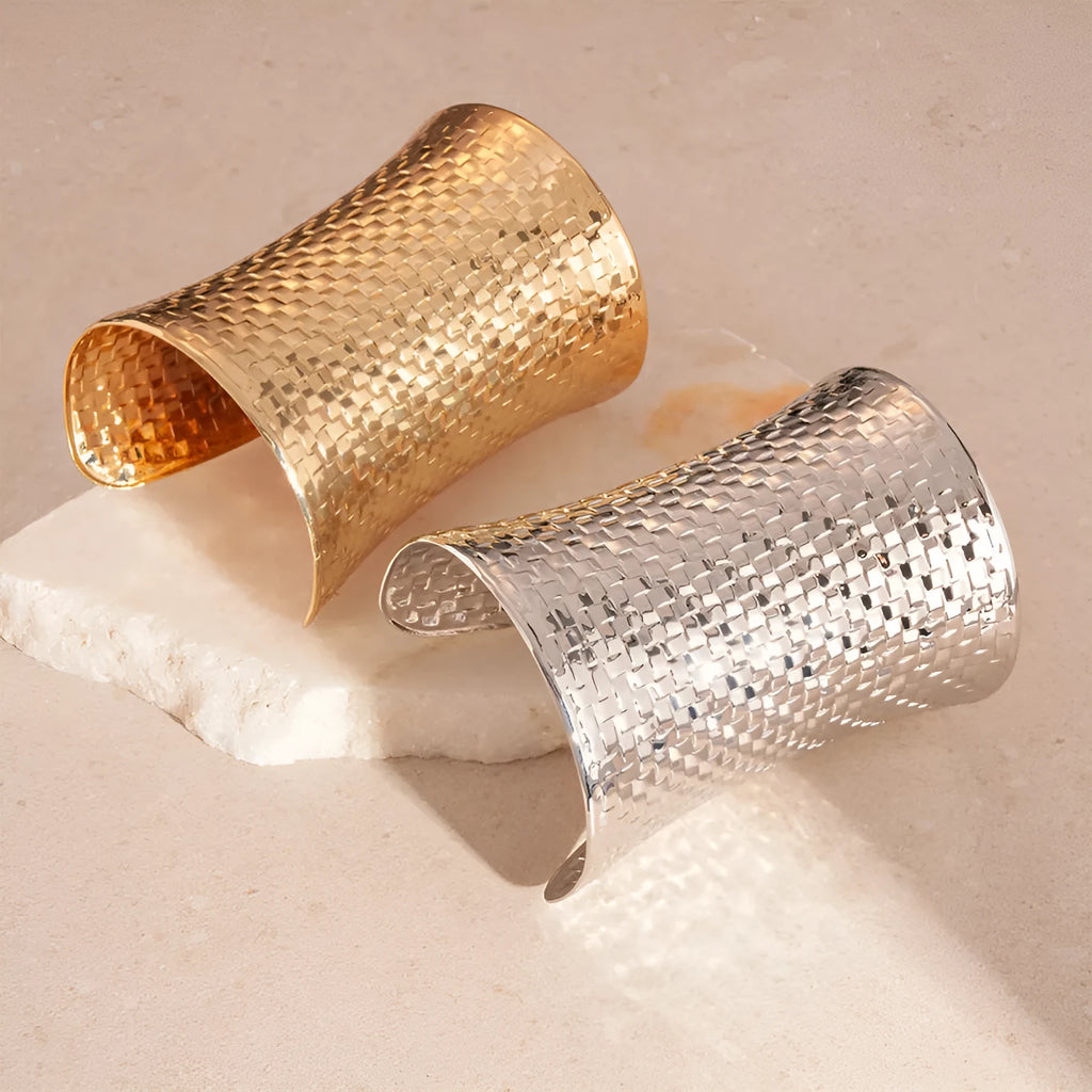 Women's vintage exaggerated metal bracelet in gold or silver colour measuring 6.5cm by 9.7cm