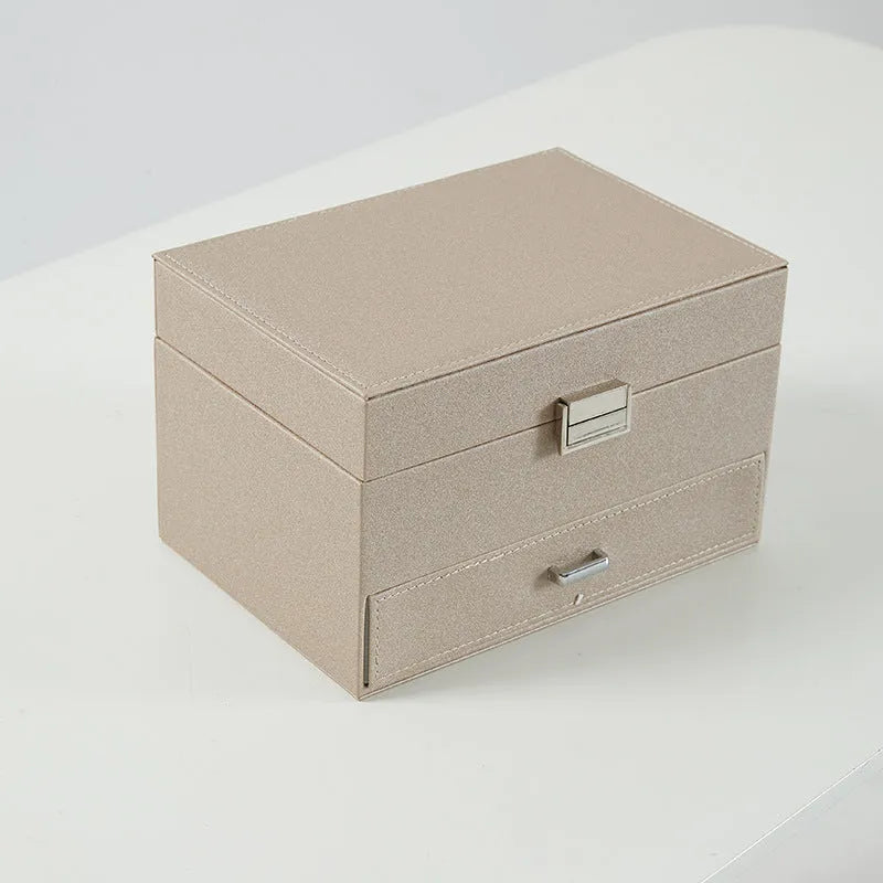 PU leather jewelry storage box in solid colour with hard case construction