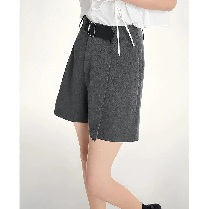 Elegant, chic harem shorts with a high-waist design, perfect for the Kiwi summer