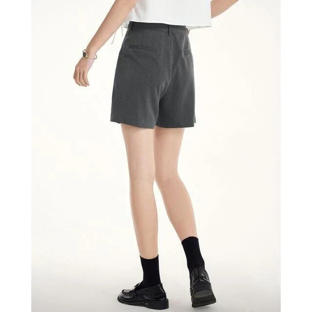 Elegant, chic harem shorts with a high-waist design, perfect for the Kiwi summer