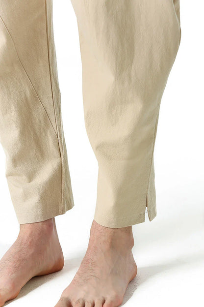 Kiwi-made casual trousers in a linen-cotton blend, featuring a relaxed, straight-leg fit and a variety of classic Kiwi colours.