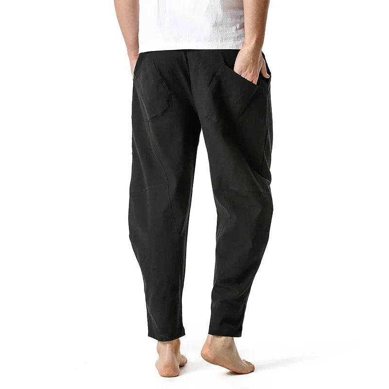 Kiwi-made casual trousers in a linen-cotton blend, featuring a relaxed, straight-leg fit and a variety of classic Kiwi colours.