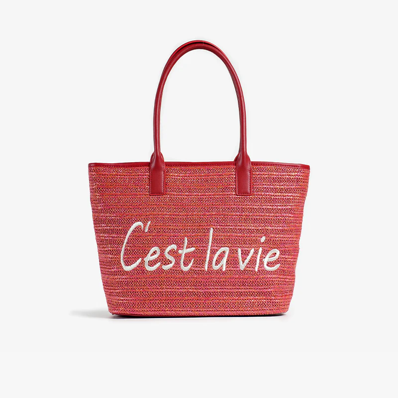 Stylish straw tote bag with trendy letter decoration, perfect for Kiwi women's casual summer style